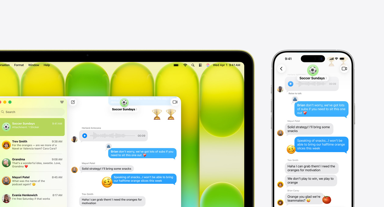 MacBook Neo i fargen sitrus viser en gruppechat i Meldinger som heter «Fotballsøndager» og andre nylige meldinger. iPhonen ved siden av den, viser samme gruppechat.