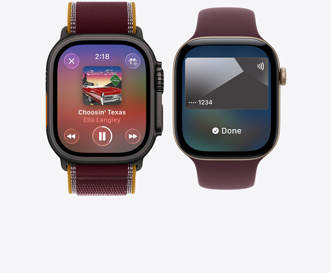 Apple Watch Ultra 4 med urkasse i sort titanium og Trail Loop-rem i bordeaux, Apple Music-appen med Afspiller nu på skærmen, Apple Watch Series 12 med urkasse i aluminium i farven lyst guld og Sport Loop-rem i bordeaux, Apple Pay vises på skærmen med Apple Card