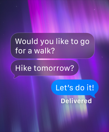 Ein Bild der Nordlichter als Hintergrund eines Gruppenchats in Nachrichten